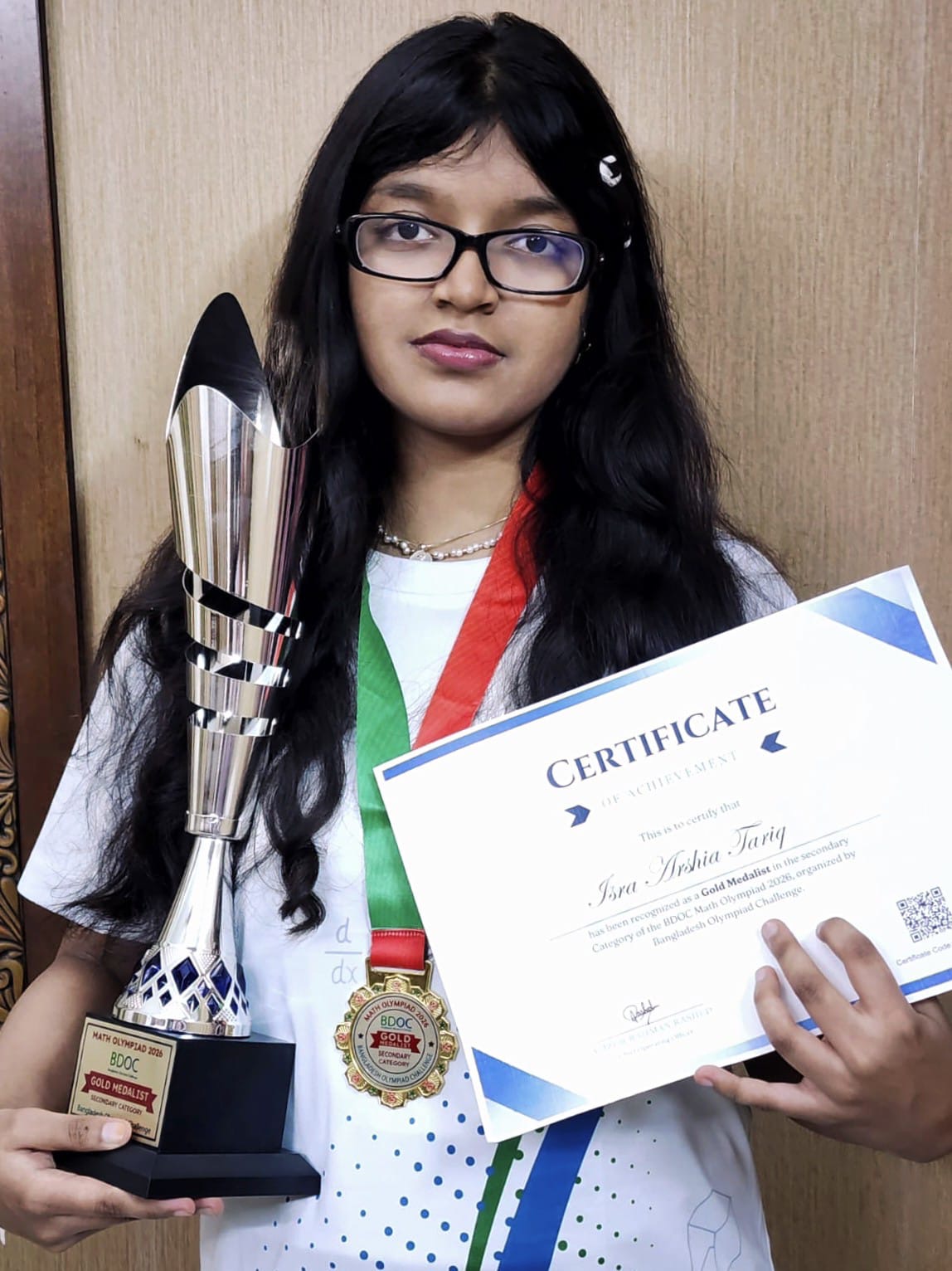 Isra Arshia Tariq — Gold Medalist